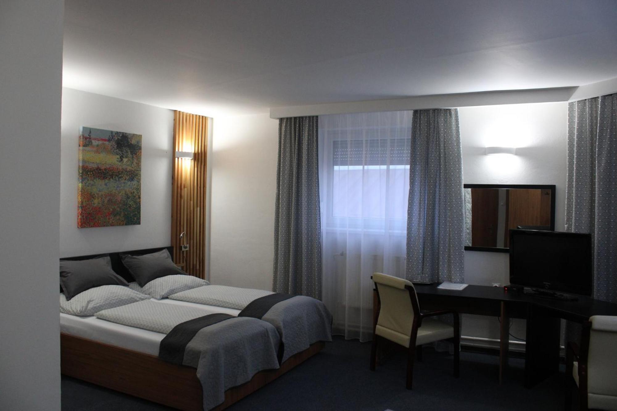 Hotel P7 Lucenec Exterior photo